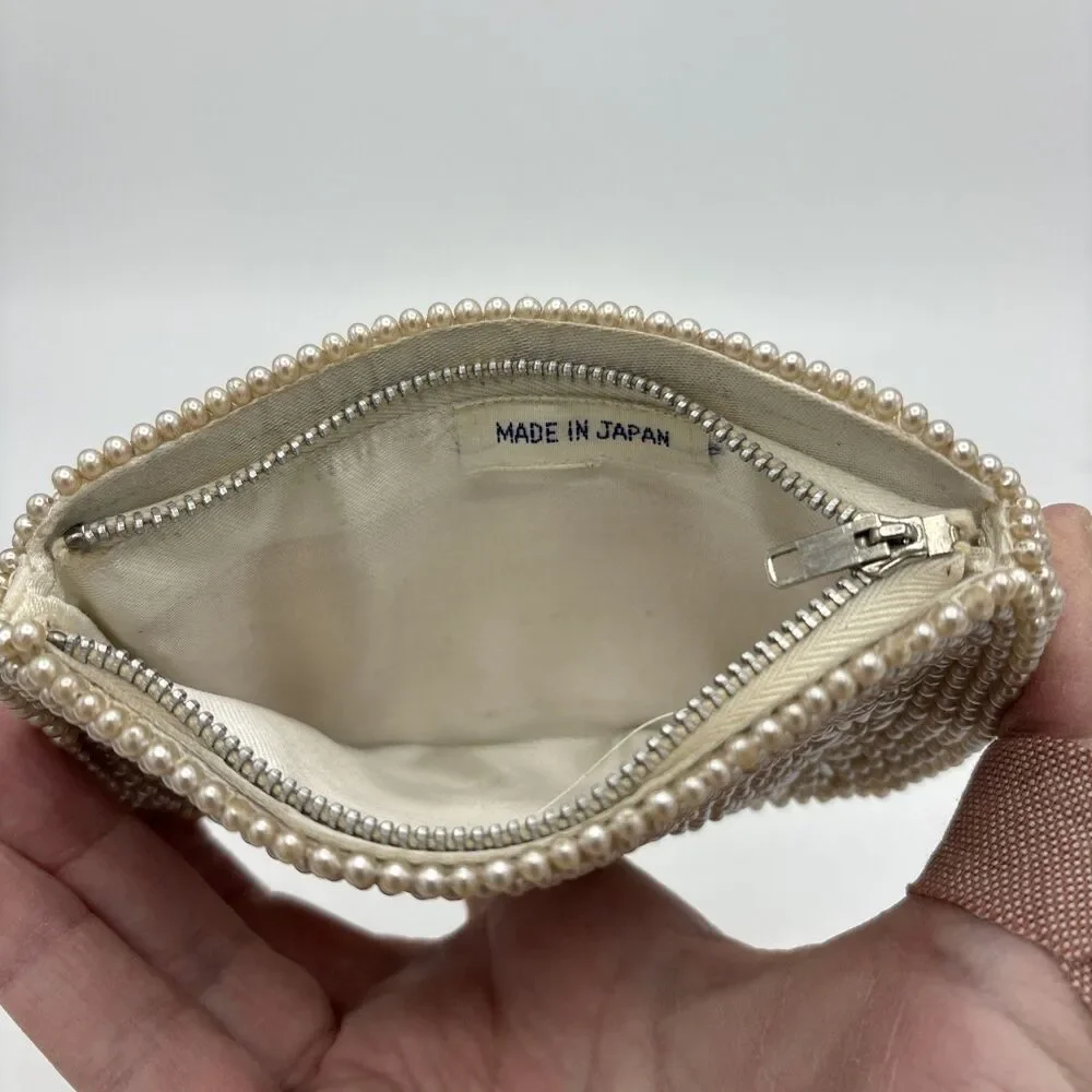 VINTAGE 1950s FAUX PEARL COIN PURSE MADE IN JAPAN SEQUINED WITH FLORAL PATTERN